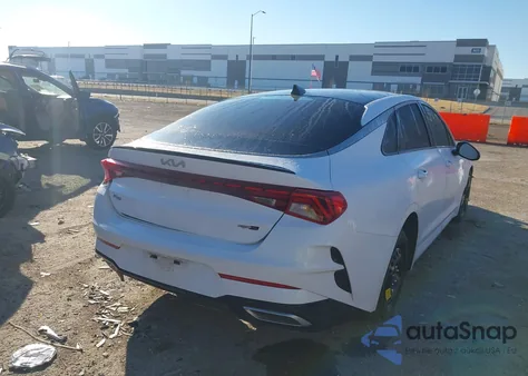 2022 Kia K5 Gt-Line z USA, uszkodzony, nr VIN 5XXG64J2XNG143550